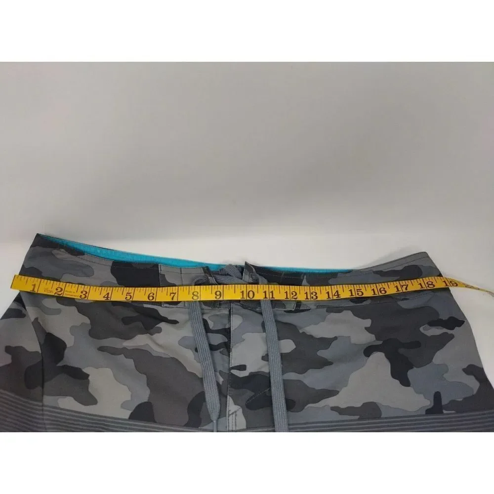 Sonoma Men's 36 Waist Swimming Trunks Board Shorts Gray Camo and Stripes Tie